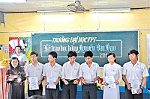 Trao học bổng Nguyễn Văn Đạo cho học sinh trường Chuyên