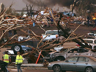 Hậu quả của một trận lốc xoáy ở Mỹ trong năm 2011