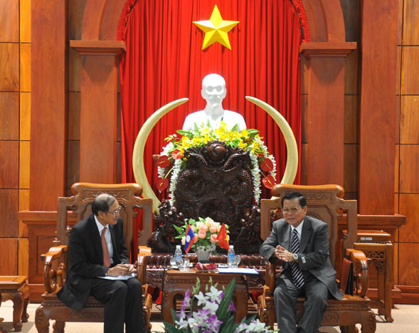 Chủ tịch UBND tỉnh Nguyễn Văn Khang tiếp 