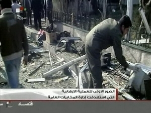 Cảnh hoang tàn sau ném bom. Ảnh: Reuters