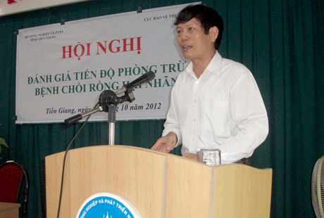 Ông Nguyễn Xuân Hồng, Cục Trưởng Cục Bảo vệ Thực vật, phát biểu tại hội nghị.