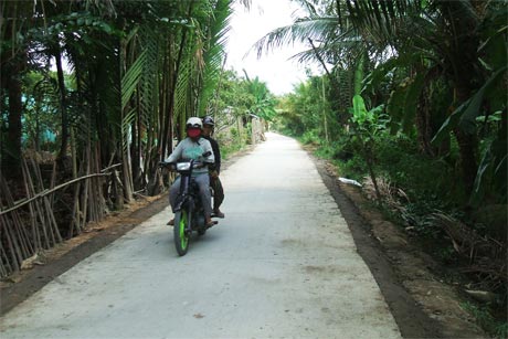 Con đường liên ấp Mỹ Phú đã xây dựng xong giai đoạn 1 và được đưa vào sử dụng.