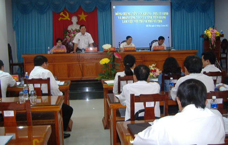 Chủ tịch UBND tỉnh Nguyễn Văn Khang phát biểu tại buổi làm việc với TP Mỹ Tho