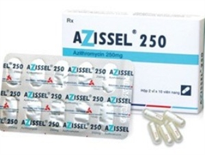Thuốc Azissel 250 do Công ty Roussel Việt Nam sản xuất bị đình chỉ. Ảnh: Chothuoctay.vn