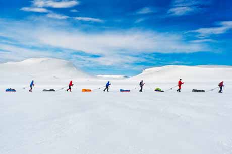  Giải thưởng do độc giả bình chọn/Hạng mục Con người: EXPEDITION AMUNDSEN – Một cuộc đua theo con đường của nhà thám hiểm nổi tiếng Roald Amundsen đưa những người tham dự đến cao nguyên Hardangervidda, Na Uy. Tác giả: Kai-Otto Melau.