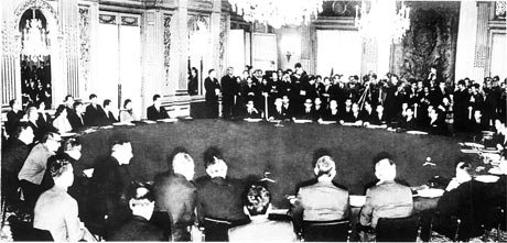 Hội nghị Paris về chấm dứt chiến tranh, lập lại hòa bình ở Việt Nam (18-1-1969 - 27-1-1973).