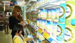 Người tiêu dùng lo lắng trước thông tin sữa nhiễm khuẩn