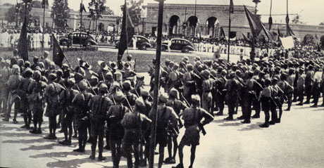 Mít tinh trên Quảng trường Ba Đình ngày 2-9-1945.