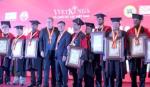 Sáu kỷ lục gia Việt Nam nhận bằng tiến sĩ danh dự