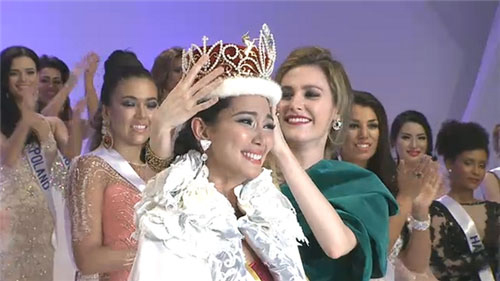 Xuất sắc vượt qua 66 thí sinh khác Bea Rose Santiago, đại diện của Philippines, đã trở thành Hoa hậu Quốc tế 2013.