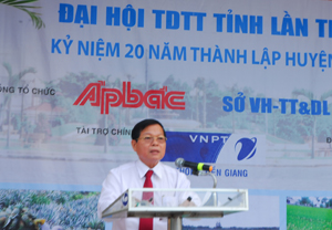 Ông Nguyễn Văn Khang Chủ tịch tỉnh phát biểu tại buổi khai mạc