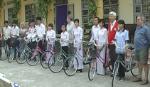 Hội Cannelle Pháp: Tặng xe đạp cho học sinh nghèo hiếu học
