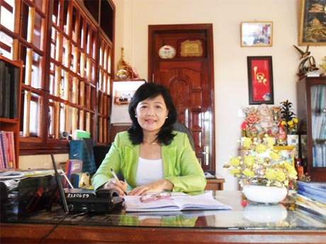 Chị Lê Thị Quyên, Giám đốc điều hành Công ty TNHH xăng dầu Hồng Đức.