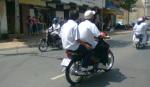Cần chấn chỉnh việc học sinh đi xe máy, mô tô đến trường