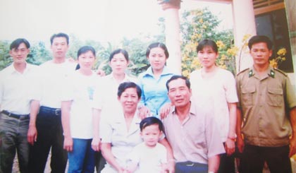 Gia đình ông Trương Quang Sơn.