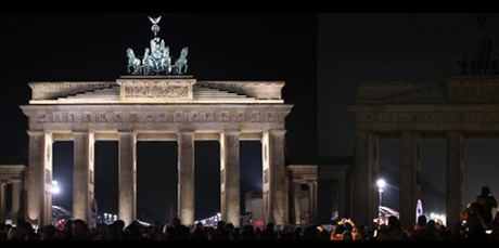 Cổng Brandenburg ở Berlin (Đức) trong Giờ Trái đất đêm 29/3/2014. Ảnh: TXH