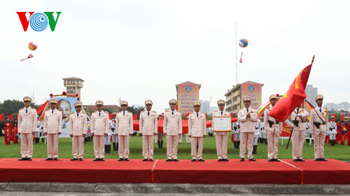 Lực lượng Cảnh sát cơ động đón nhận Huân chương Hồ Chí Minh