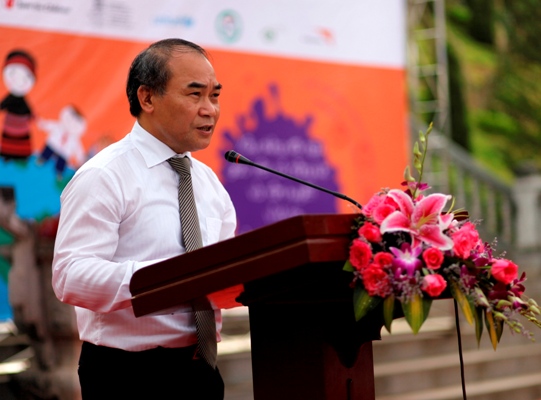   Thứ trưởng Bộ GD&ĐT Nguyễn Vinh Hiển phát biểu tại buổi Lễ. Ảnh: KT