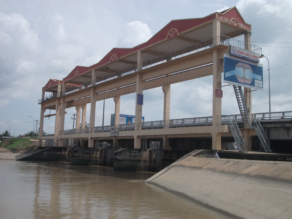 Cống Bảo Định, một trong những cống thuộc hệ thống công trình thủy lợi Bảo Định.