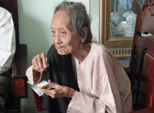  Cụ Nguyễn Thị Trù được xác lập là người cao tuổi nhất Việt Nam hiện nay.