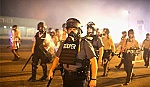 Cảnh sát Mỹ bắt hàng chục người trong vụ bạo động ở Ferguson