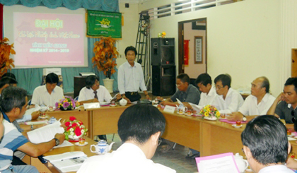 NSNA Duy Sơn - Chi hội Trưởng Chi hội NSNAVN tỉnh Tiền Giang báo cáo tổng kết công tác nhiệm kỳ 2009 - 2014.