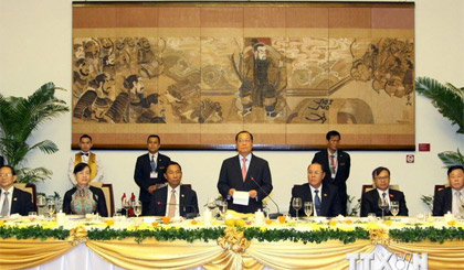 Bí thư Thành ủy Lê Thanh Hải phát biểu tại buổi tiệc chiêu đãi Chủ tịch Quốc hội Cộng hòa liên bang Myanmar Thura U Shwe Mann. Ảnh: Thanh Vũ/TTXVN