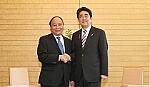 Phó Thủ tướng Nguyễn Xuân Phúc hội kiến Thủ tướng Nhật Bản Shinzo Abe