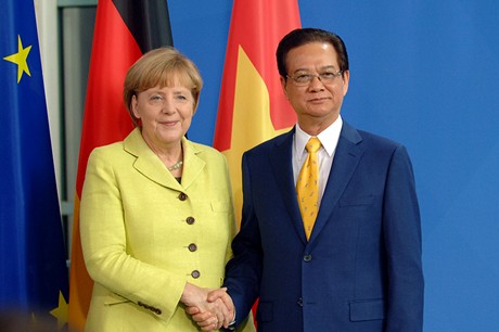 Thủ tướng Nguyễn Tấn Dũng và Thủ tướng CHLB Đức Angela Merkel. Ảnh: VGP/Nhật Bắc