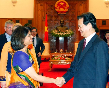 Thủ tướng Nguyễn Tấn Dũng và bà Pratibha Mehta, Điều phối viên Thường trú Liên Hợp Quốc. Ảnh: VGP/Nhật Bắc