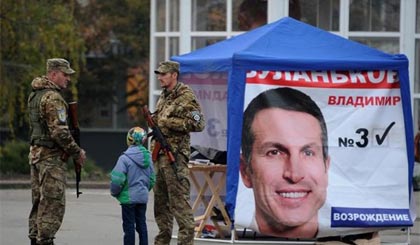 Một điểm vận động bầu cử ở miền Đông Ukraine. Ảnh: AFP