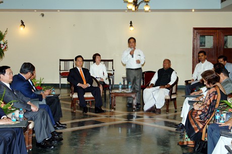 Quang cảnh cuộc gặp giữa Thủ tướng Nguyễn Tấn Dũng và Thủ hiến bang Bihar Jitan Ram Manjihi. Ảnh: VGP/Nhật Bắc