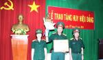 Lễ trao Huy hiệu 30 năm tuổi Đảng cho Đại tá Cao Văn Mĩa