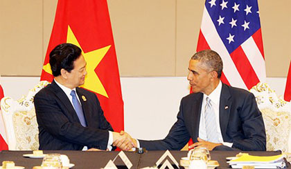  Thủ tướng Nguyễn Tấn Dũng và Tổng thống Obama vui mừng trước những tiến triển đạt được trong quan hệ hai nước. Ảnh VGP