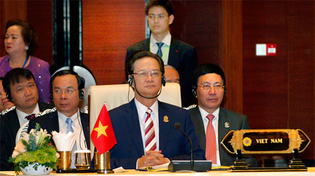 Thủ tướng Nguyễn Tấn Dũng và đoàn Việt Nam dự phiên họp toàn thể. Ảnh: VGP/Nhật Bắc