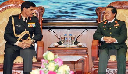 Thượng tướng Đỗ Bá Tỵ tiếp Đại tướng Dalbir Singh, Tư lệnh Lục quân Ấn Độ đang ở thăm và làm việc tại Việt Nam. Ảnh: Trọng Đức/TTXVN