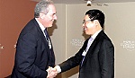Phó Thủ tướng Phạm Bình Minh tiếp xúc song phương bên lề WEF