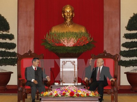 Tổng Bí thư Nguyễn Phú Trọng tiếp Phó Thủ tướng Lào Somsavad Lengsavath. Ảnh: TTXVN