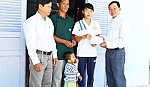 Báo Ấp Bắc vận động tặng học bổng cho em Nguyễn Thanh Kim Tuyến