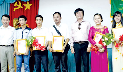 Những gương mặt thơ trẻ đầy triển vọng tại Cuộc thi Thơ trẻ Tiền Giang lần III.