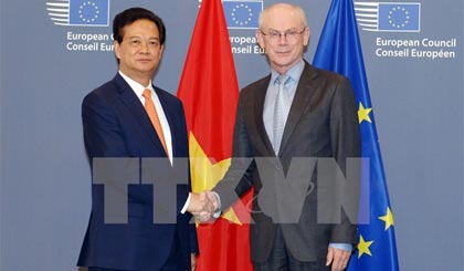 Thủ tướng Nguyễn Tấn Dũng hội kiến Chủ tịch Hội đồng châu Âu Herman Van Rompuy trong khuôn khổ chuyến thăm châu Âu ngày 13-10-2014. Ảnh: Đức Tám/TTXVN