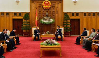 Thủ tướng Nguyễn Tấn Dũng tiếp Bộ trưởng Kế hoạch Campuchia Chhay Nathan thăm và làm tại Việt Nam. Ảnh: VGP/Nhật Bắc