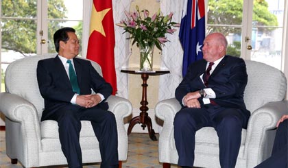 Thủ tướng Nguyễn Tấn Dũng hội kiến với Toàn quyền Australia Peter Cosgrove. Ảnh: VGP/Nhật Bắc