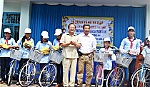 Tặng 200 xe đạp cho trẻ em nghèo