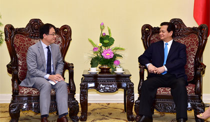 Thủ tướng Nguyễn Tấn Dũng mong muốn ADB tiếp tục hợp tác, hỗ trợ hiệu quả Việt Nam trong thực hiện các mục tiêu phát triển của mình. Ảnh: VGP/Nhật Bắc