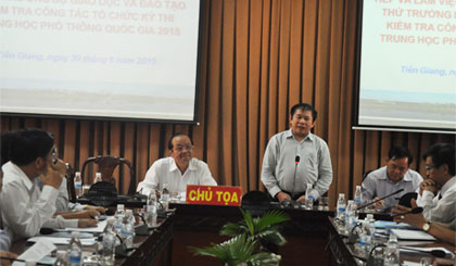 GS-TS Bùi Văn Ga, Thứ trưởng Bộ GD-ĐT phát biểu tại buổi làm việc.