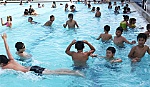 TP. Mỹ Tho: Đi đầu trong phong trào phổ cập bơi cho trẻ