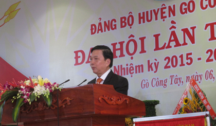 Đồng chí Trần Thế Ngọc, Ủy viên BCH Trung ương Đảng, Bí thư Tỉnh ủy phát biểu chỉ đạo tại Đại hội.