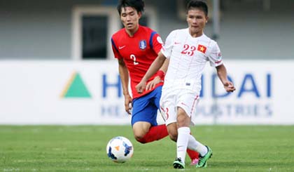 Nguyễn Quang Hải (áo trắng), một trong những gương mặt được đánh giá cao không có mặt ở đội U19 Việt Nam lần này.