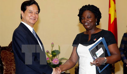 Thủ tướng Nguyễn Tấn Dũng tiếp bà Victoria Kwakwa, Giám đốc Ngân hàng Thế giới (WB) tại Việt Nam. Ảnh: Đức Tám/TTXVN